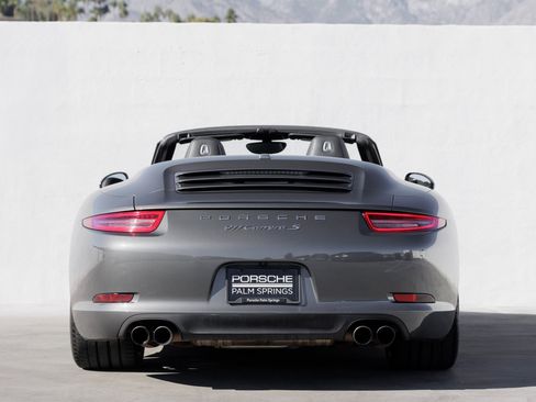 Used 2016 Porsche 911 Carrera S image 6