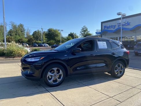 Used 2025 Ford Escape ST-Line FWD image 8