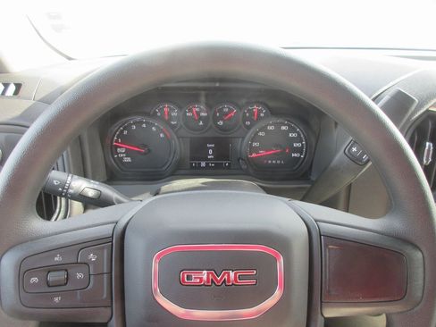 New 2026 GMC Sierra 1500 Pro image 18