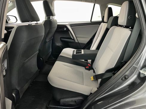Used 2018 Toyota RAV4 XLE image 9