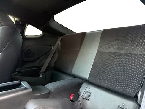 Used 2024 Toyota GR86 Premium RWD image 11