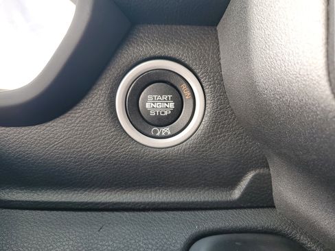 Used 2024 RAM 3500 Tradesman w/ Chrome Appearance Group image 21