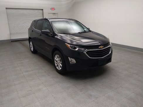 Used 2021 Chevrolet Equinox LT w/ Driver Convenience Package AWD/4WD image 13
