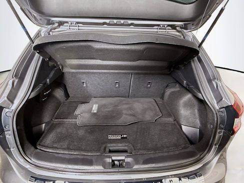 Certified 2022 Nissan Rogue Sport SV w/ Technology Package image 28