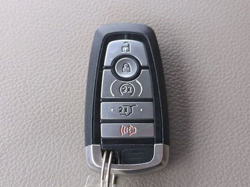 Used 2020 Ford Expedition XLT w/ Equipment Group 202A RWD image 29