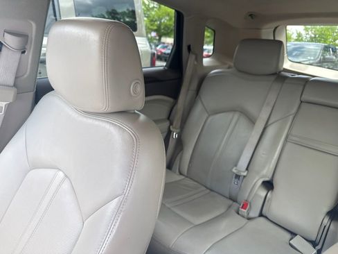 Used 2015 Cadillac SRX Luxury w/ Driver Awareness Package AWD/4WD image 16