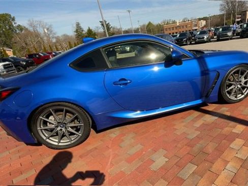 Used 2022 Subaru BRZ Limited image 2