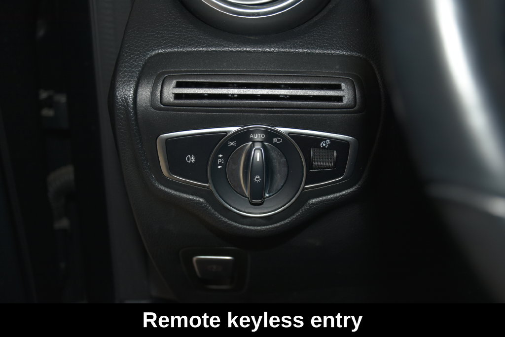 Used 2020 Mercedes-Benz GLC 300 4MATIC image 15