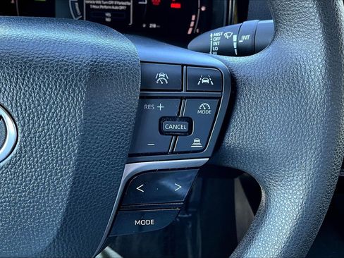 Used 2025 Toyota Camry LE image 18