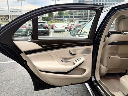 Used 2015 Mercedes-Benz S 63 AMG 4MATIC Sedan image 27