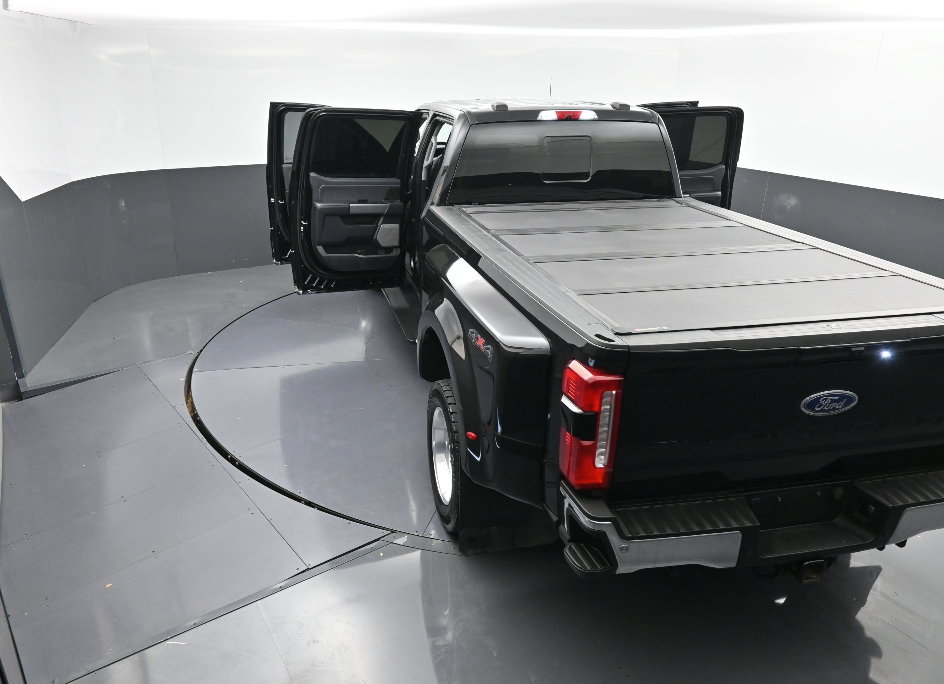 Used 2024 Ford F450 Lariat w/ Lariat Ultimate Package AWD/4WD image 42