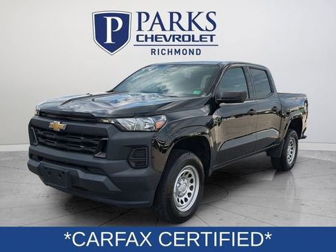 Used 2023 Chevrolet Colorado W/T RWD image 3