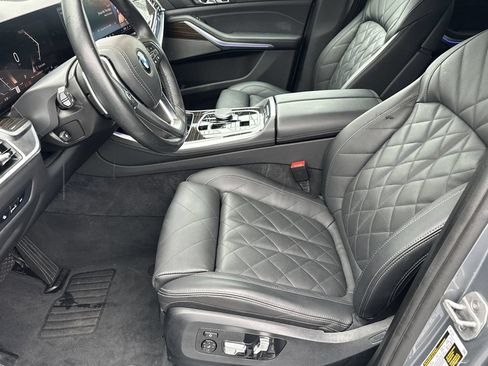 Used 2025 BMW X5 xDrive40i AWD/4WD image 14