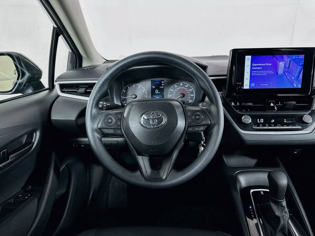 Certified 2025 Toyota Corolla LE FWD image 21