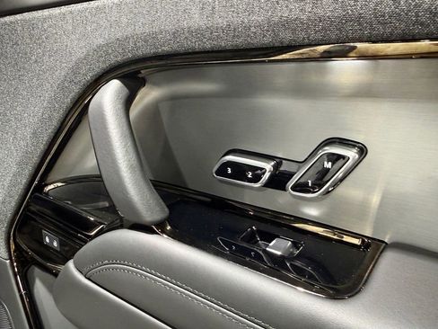 Used 2025 Land Rover Range Rover Sport Dynamic SE image 14