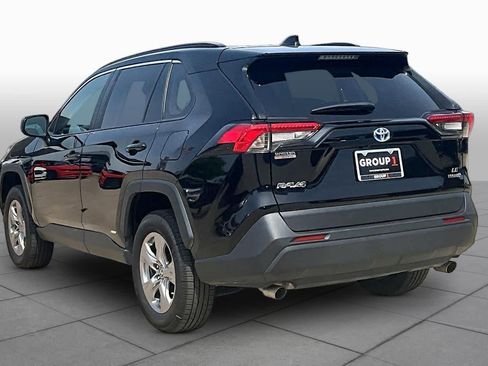 Used 2023 Toyota RAV4 LE AWD/4WD image 13