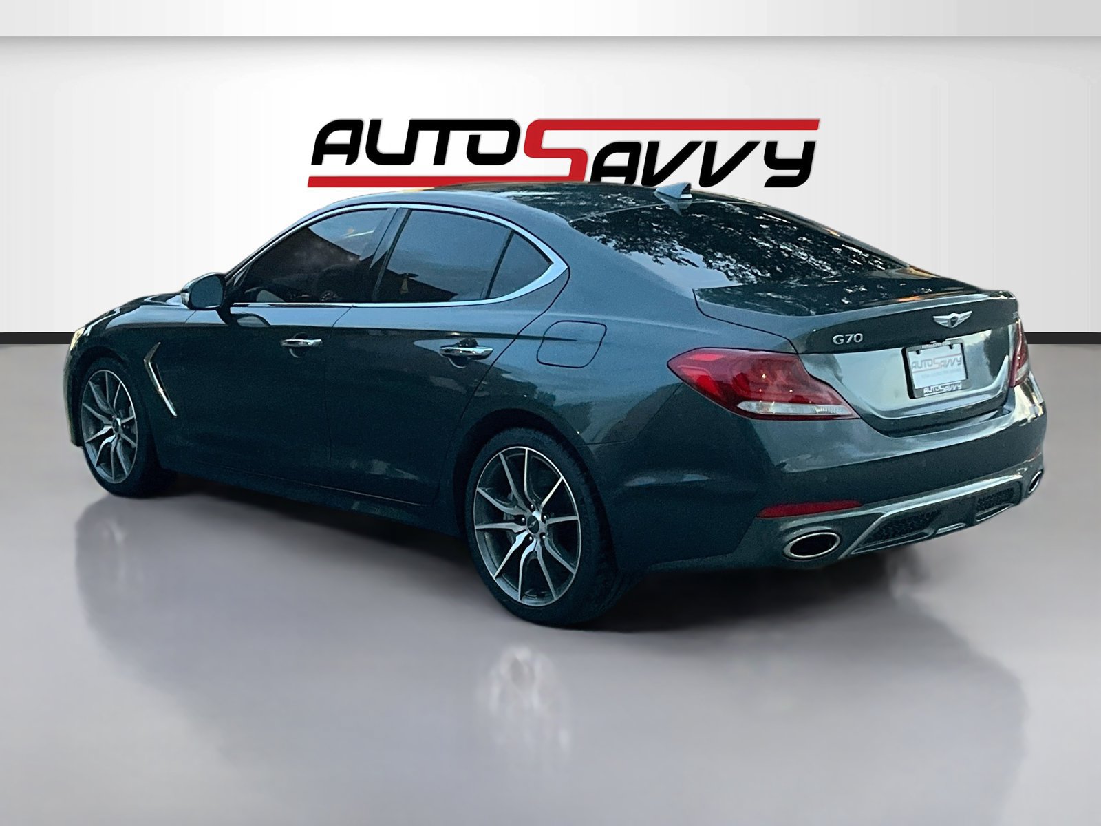 Used 2019 Genesis G70 3.3T Design RWD image 5