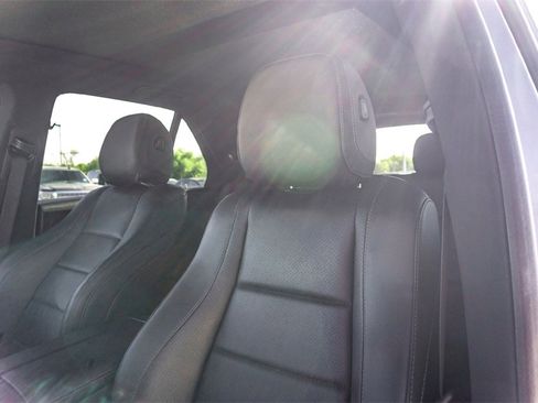 Used 2022 Mercedes-Benz GLE 350 image 13