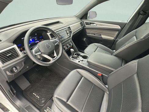 Used 2023 Volkswagen Atlas Cross Sport SE AWD/4WD image 12