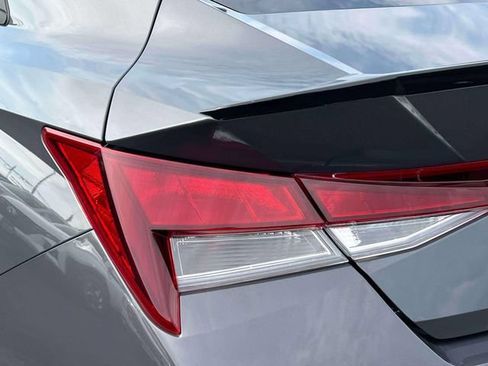 Certified 2025 Hyundai Elantra Sport FWD image 10