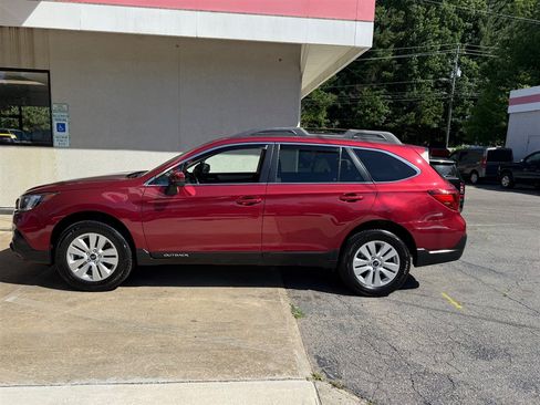 Used 2019 Subaru Outback 2.5i Premium AWD/4WD image 15
