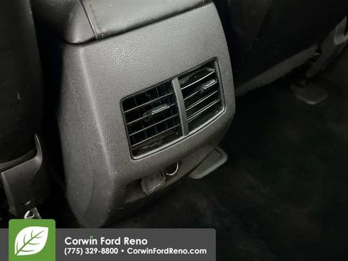 Used 2013 Ford Edge SEL AWD/4WD image 24