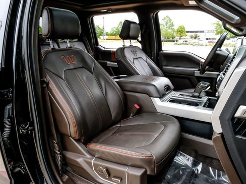 Used 2017 Ford F150 King Ranch w/ Equipment Group 601A Luxury AWD/4WD image 40