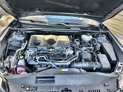 Used 2025 Toyota Camry LE image 33