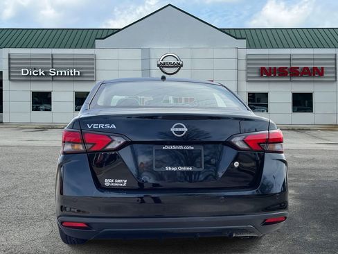 Used 2025 Nissan Versa S w/ Trunk Package image 5