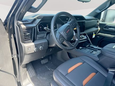 New 2026 GMC Sierra 2500 AT4 w/ AT4 Premium Plus Package AWD/4WD image 10