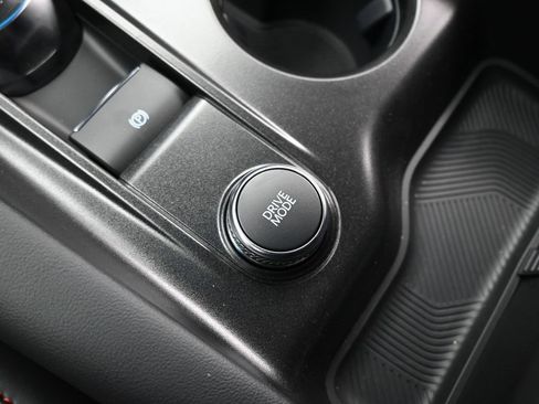 Used 2025 Ford Explorer ST image 20