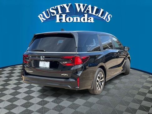 Used 2026 Honda Odyssey EX-L image 2