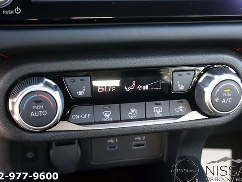 New 2025 Nissan Versa SR image 21