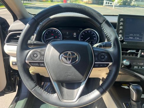 Used 2022 Toyota Camry XLE w/ Carpet Mat Package (TMS) AWD/4WD image 13
