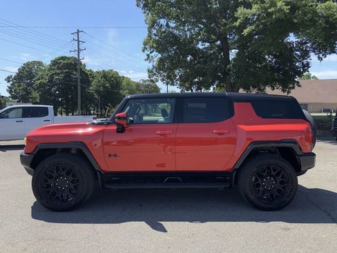 Used 2025 GMC Hummer EV 3X w/ LPO, Dark Essentials Package AWD/4WD image 2
