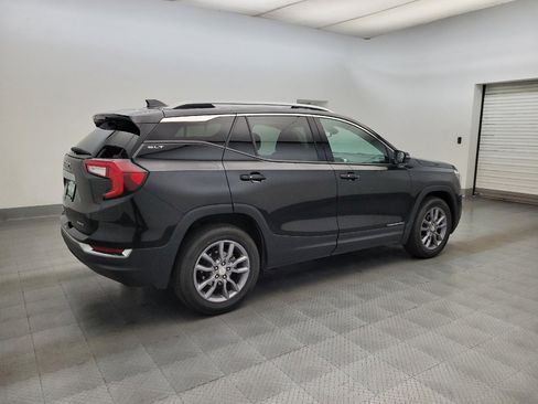 Used 2023 GMC Terrain SLT AWD/4WD image 10