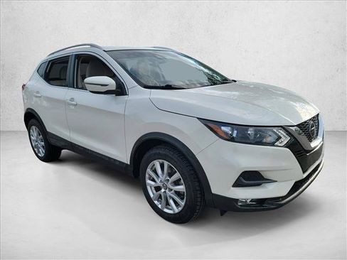 Used 2020 Nissan Rogue Sport SV w/ All-Weather Package image 3
