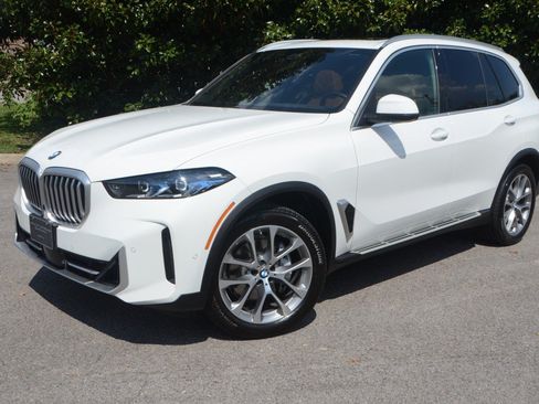 Used 2026 BMW X5 xDrive40i w/ Climate Comfort Package AWD/4WD image 5