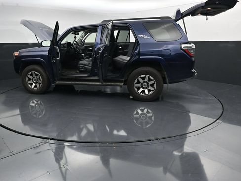 Used 2024 Toyota 4Runner TRD Off-Road Premium w/ Off Road Premium Plus Package AWD/4WD image 41