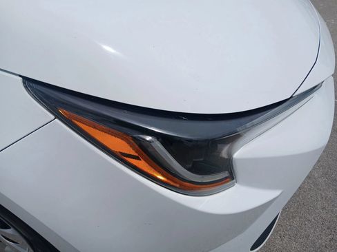 Used 2020 Toyota Corolla LE FWD image 20