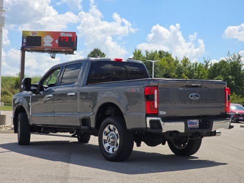 Used 2023 Ford F250 Lariat w/ Chrome Package AWD/4WD image 11