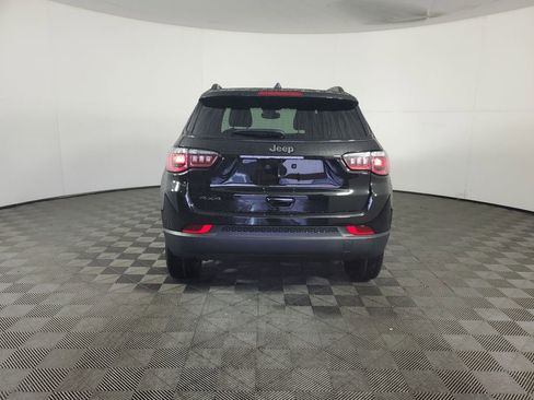 New 2026 Jeep Compass Latitude image 5