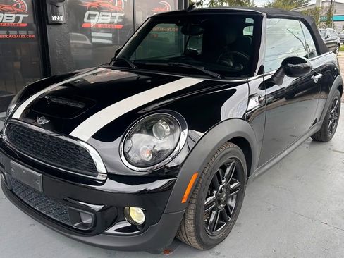 Used 2015 MINI Cooper S image 1