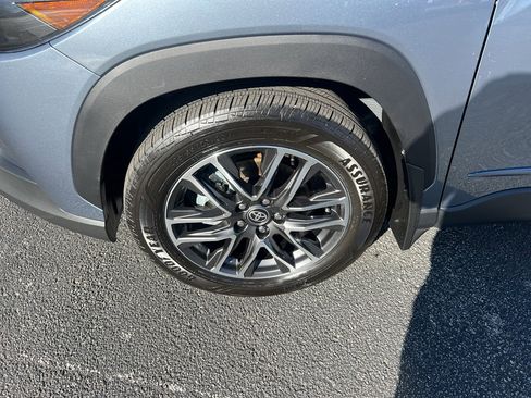 Used 2026 Toyota Corolla Cross XLE image 7