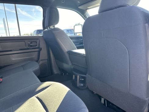 New 2024 RAM 2500 Tradesman w/ Chrome Appearance Group image 28