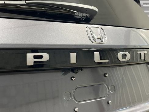 New 2026 Honda Pilot Elite image 9