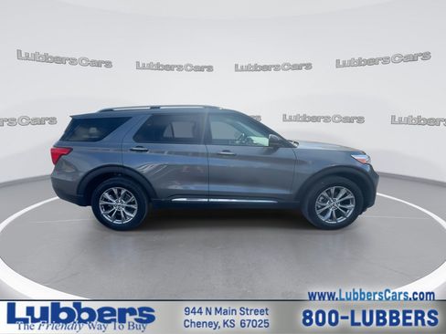 Used 2022 Ford Explorer Limited w/ Equipment Group 301A AWD/4WD image 9