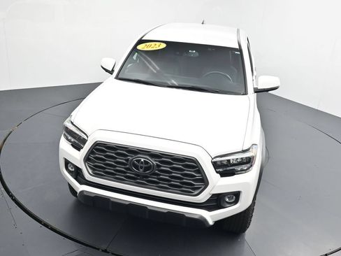 Used 2023 Toyota Tacoma TRD Off-Road w/ Advanced Technology Package AWD/4WD image 25