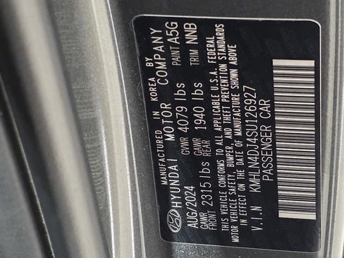 Certified 2025 Hyundai Elantra Limited image 37