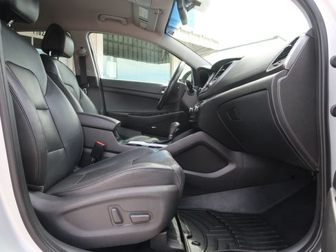 Used 2018 Hyundai Tucson SEL Plus FWD image 31